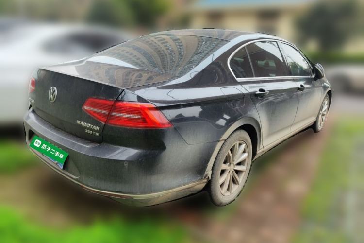 Used Volkswagen Magotan 2018 330TSI DSG Advanced Model Rear Right 45 Deg