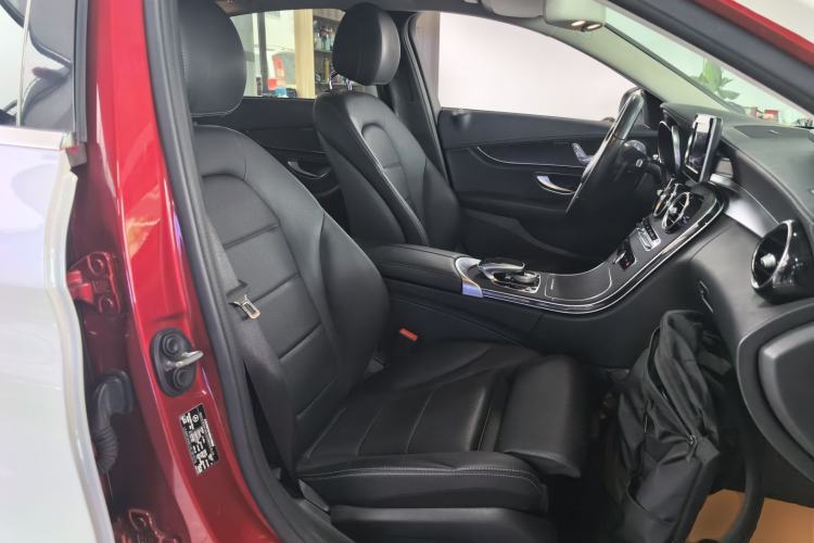 Used Mercedes-Benz C-Class 2017 Restyled C 180 L Fashion Edition Sport Version Right Front Seat