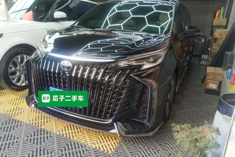 Used Toyota Granvia 2024 2.5L Hybrid Prestige ULTRA Edition
