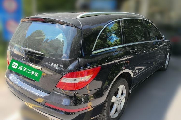 Used Mercedes-Benz R-Class 2015 R 320 4MATIC Luxury Model Rear Right 45 Deg