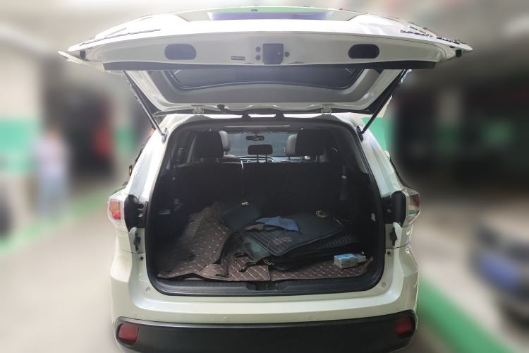 Used Toyota Highlander 2017 2.0T Four-Wheel Drive Luxury Navigation Version 7 Seats Trunk