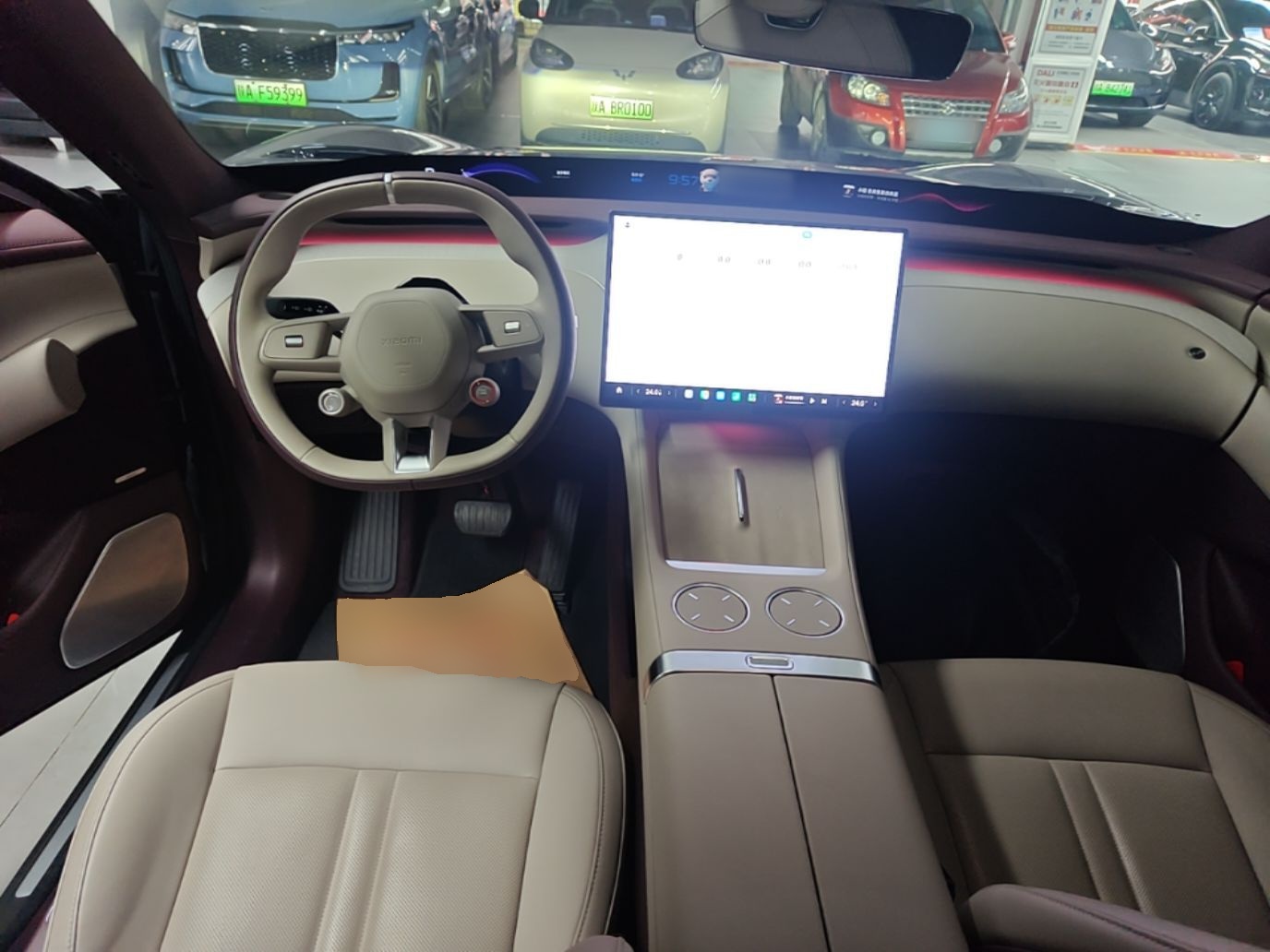 Xiaomi Auto YU7 2025 Ultra-Long Range All-Wheel Drive Pro Version — снимка 12