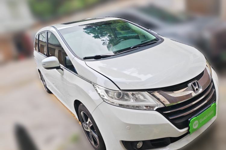Used Honda Odyssey 2015 Revised 2.4L Luxury Edition
