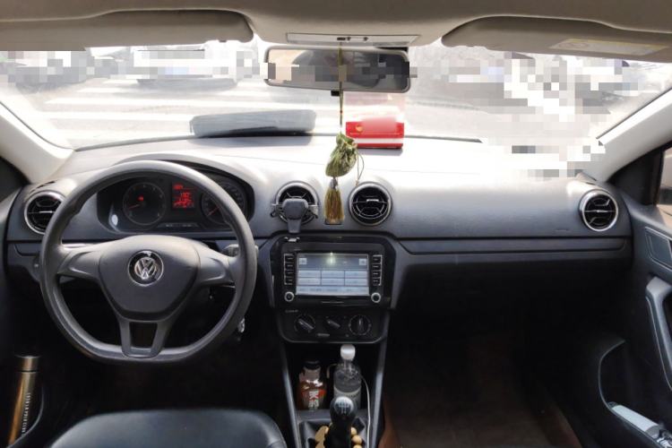 Used Volkswagen Jetta 2017 1.4L Manual Fashion Edition
