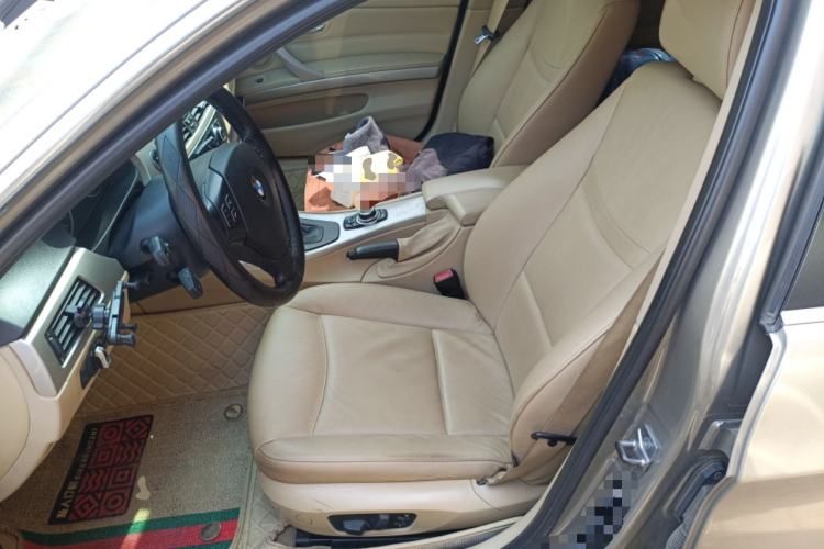 Used BMW 3 Series 2010 320i Luxury Model Left Front Seat