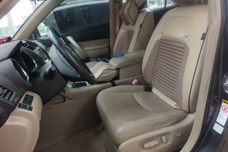 Used Toyota Highlander 2012 2.7L Two-Wheel Drive 7-Seater Luxury Edition