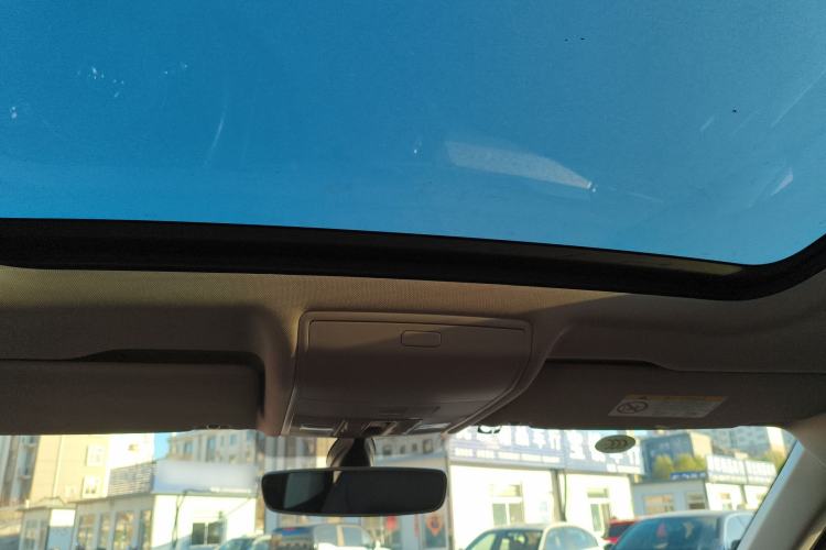 Used Volkswagen Tiguan L 2019 Revised 330TSI Automatic Two-Wheel Drive Smart & Luxury Edition China VI Standard
