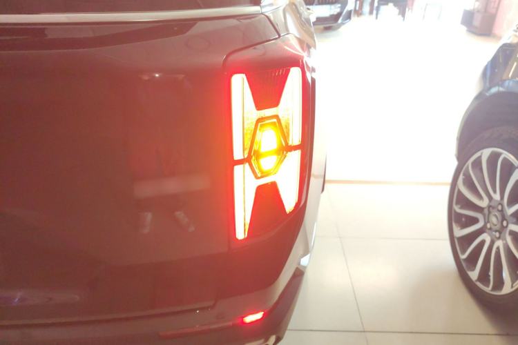 Used GAC Trumpchi GS8 2025 Linghang Series 2.0 TGDI Two-Wheel-Drive Luxury Edition 5 Seats