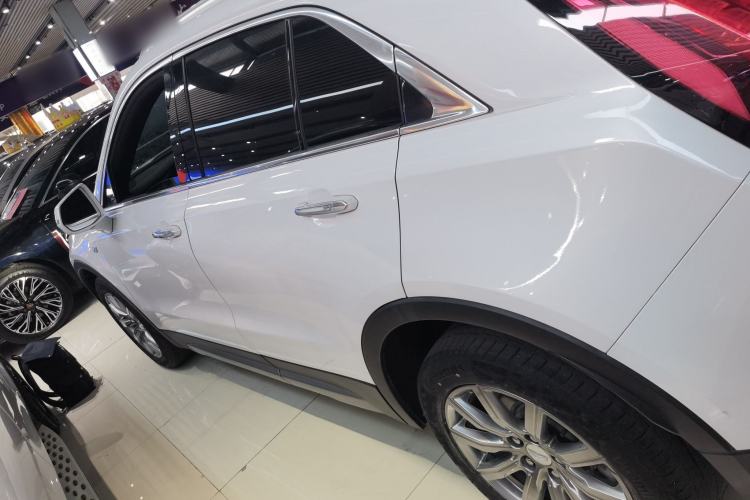 Used Cadillac XT4 2020 28T Two-Wheel-Drive Leading Version