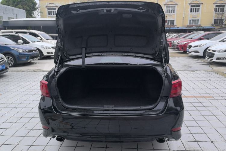 Used Toyota Crown 2018 2.0T Sport Edition Trunk