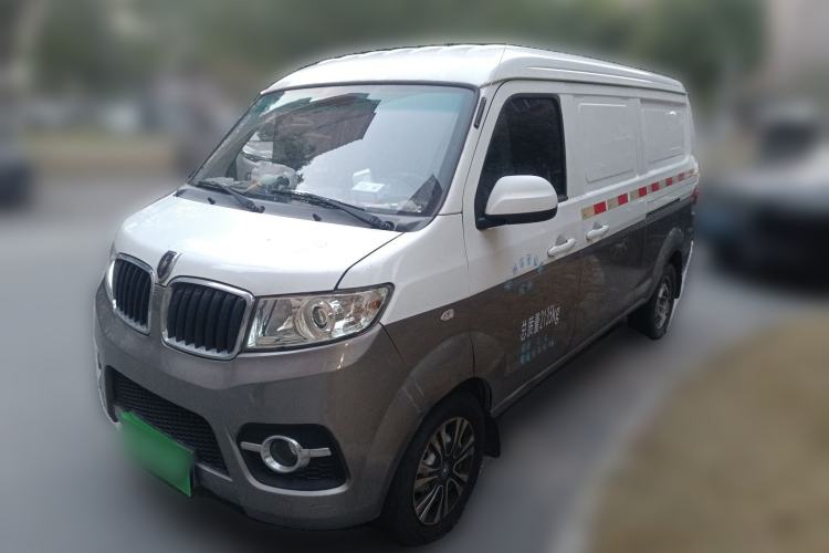 Used Jinbei Hiace X30 2021 1.5L Deluxe Edition Aluminum Wheels Two-Tone Design Central Air Conditioning MP5 Version Van China VI Standard SWC15M