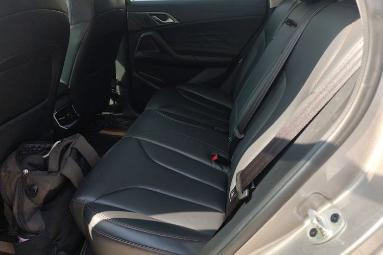 Used Roewe RX5 2023 1.5T Luxury Sliding-Screen Version
