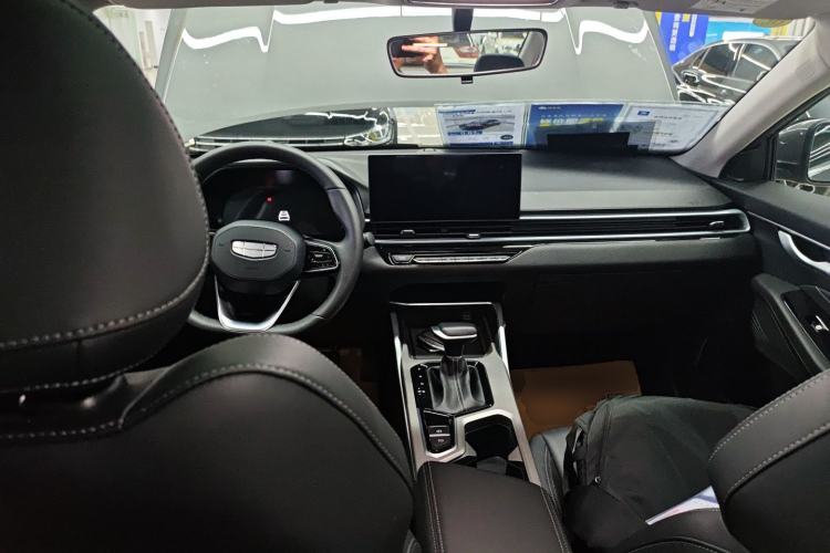 Used Geely Auto Emgrand 2025 4th Generation 1.5L CVT Luxury Version
