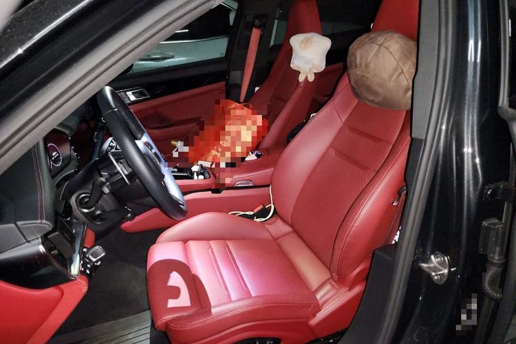 Used Porsche Panamera 2023 Panamera Executive Long Wheelbase 2.9T Left Front Seat