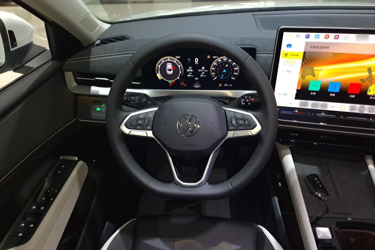 Used Volkswagen Sagitar 2026 Model L 300TSI DSG Luxury Version
