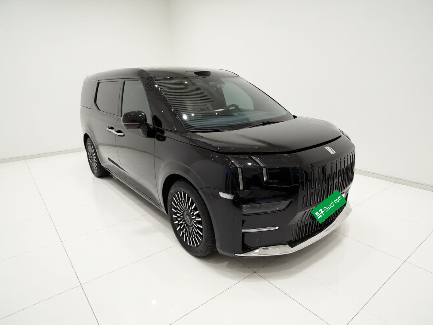 Zeekr 009 2024 Six-Seat Executive Version 4WD 108 kWh — снимка 3