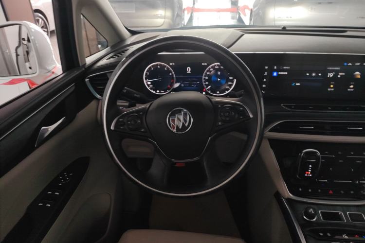 Used Buick GL8 2022 ES Landtrek 653T Comfort Edition