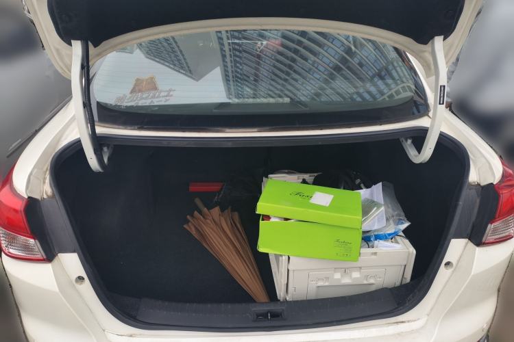 Used Nissan Lannia 2020 1.6L CVT Smart Connect Smart Cool Edition Trunk