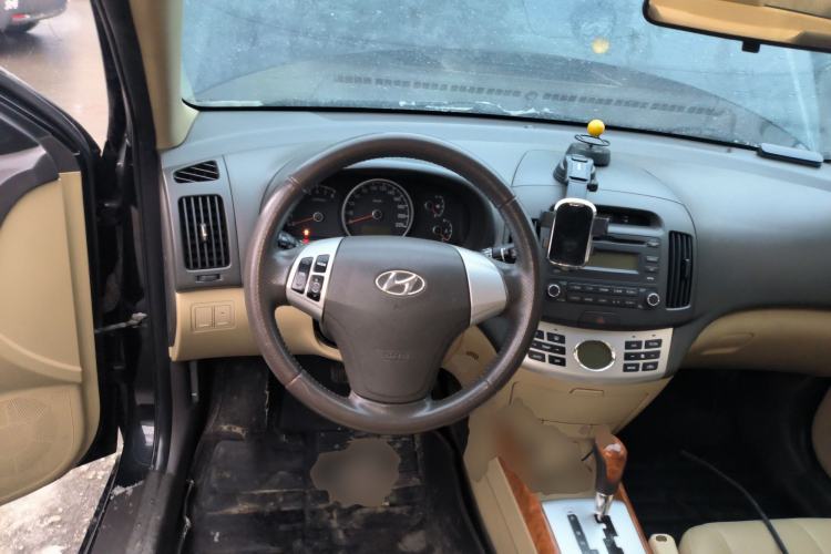 Used Hyundai Celesta 2010 1.6L AT GLS
