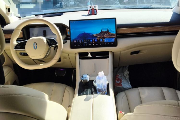 Used Hima AITO M7 2024 1.5T Rear-Drive Plus Version 5 Seats Interior 2