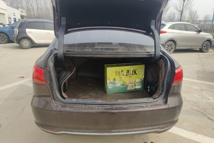 Used Changan Raeton CC 2018 1.5T Manual Elegant Model China V Standard