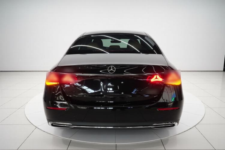 Used Mercedes-Benz E-Class 2025 Facelift E 300 L Fashion Edition
