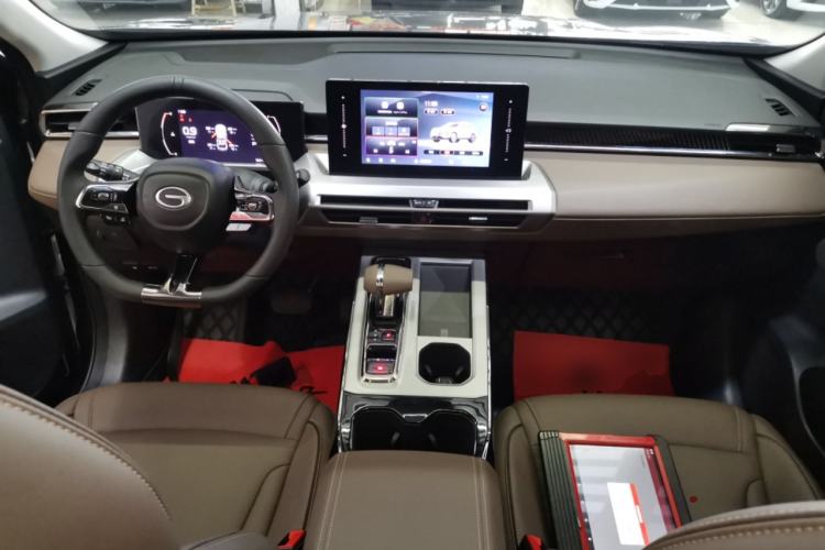 Used GAC Trumpchi GS4 2024 MAX 1.5T Flagship Edition Center Console