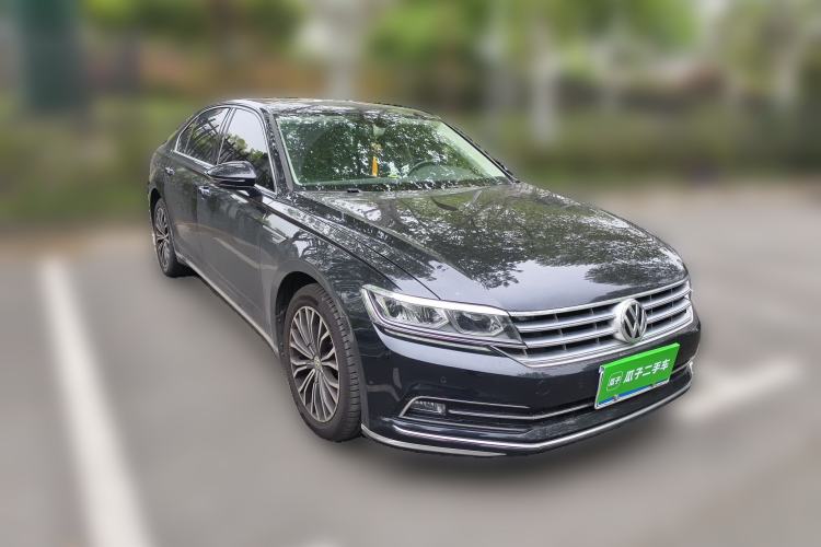 Used Volkswagen Phideon 2018 Revised Version 380TSI Two-Wheel Drive Business Edition Front Right 45 Deg