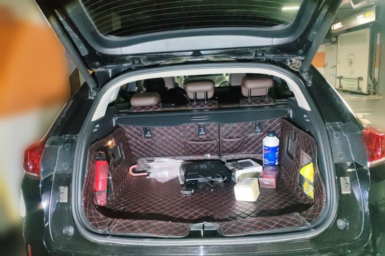 Used Wey VV5 2017 2.0T Ultra-Luxury Version
