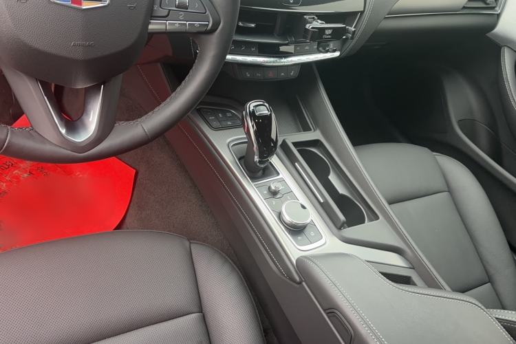 Used Cadillac CT5 2022 28T Prestige Edition Gear Lever