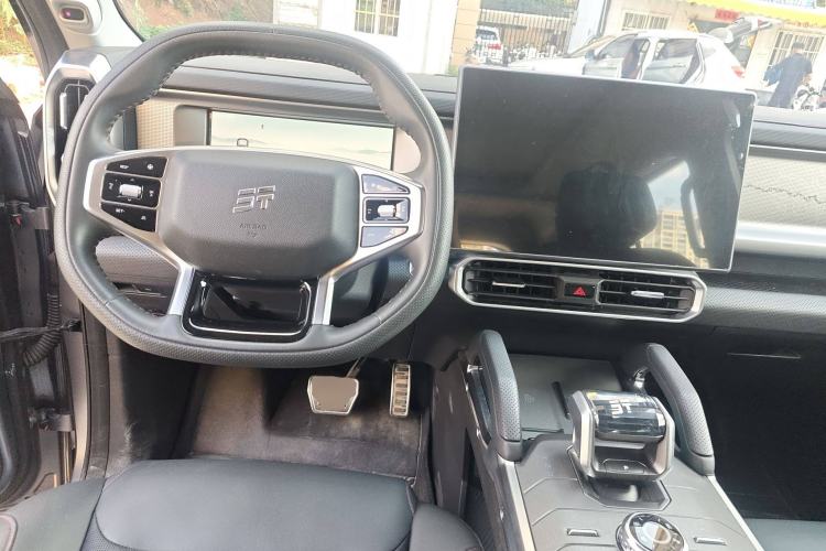 Used JETOUR Traveler C-DM 2024 C-DM 129KM Linye Edition Center Console