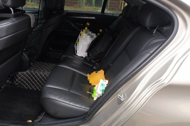 Used BMW 5 Series 2013 530Li Leading Model
