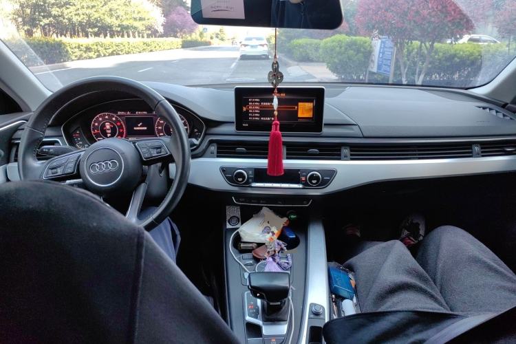 Used Audi A4L 2018 30th Anniversary Edition 40 TFSI Fashion Model
