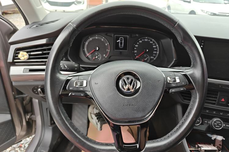 Used Volkswagen Bora 2019 1.5L Automatic Elite Version Steering Wheel