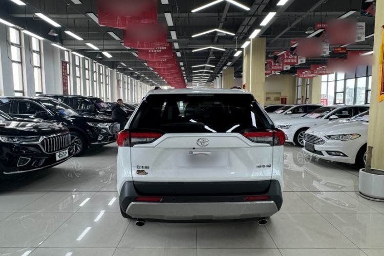 Used Toyota RAV4 2023 2.0L CVT Two-Wheel Drive 20th Anniversary Platinum Edition