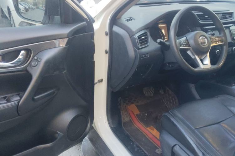 Used Nissan X-Trail 2017 2.0L CVT Comfort Edition 2WD Driver Seat