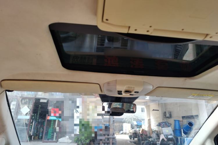 Used Mercedes-Benz Viano 2010 2.5L Prestige Edition Headliner