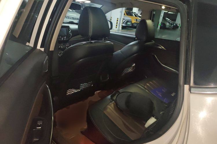 Used BYD Song New Energy 2017 Song DM 1.5TID All-Wheel Drive Luxury Model Left Rear Seat