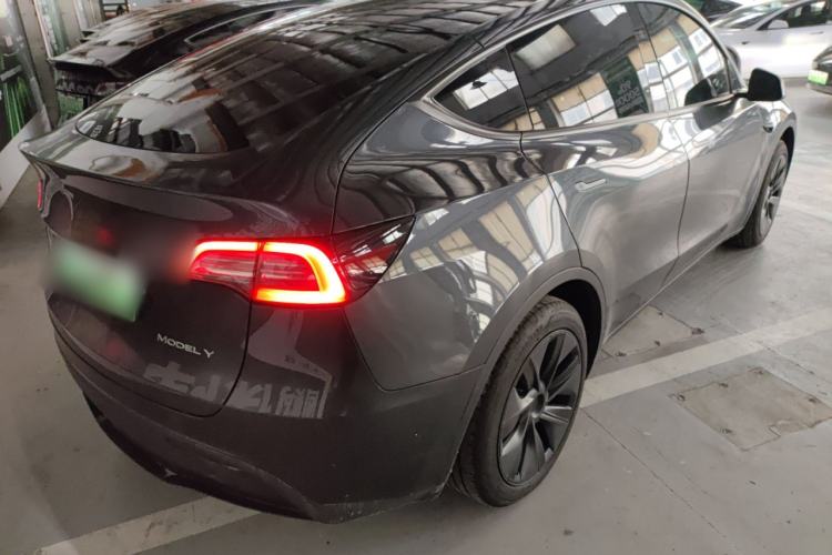 Used Tesla Model Y 2024 Rear-Wheel-Drive Version Rear Right 45 Deg