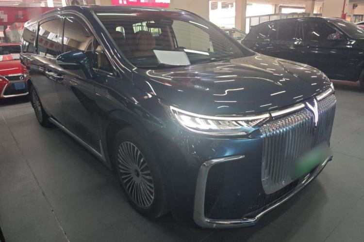 Used VOYAH Dream 2025 PHEV Four-Wheel Drive Prestige Kunpeng Edition
