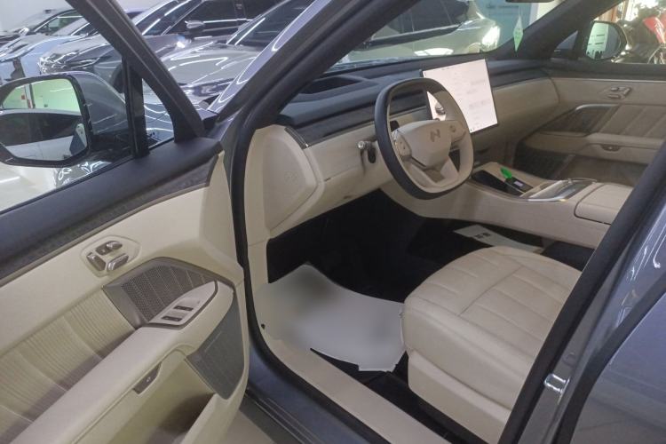 Used ONVO Luxeed L90 2025 Model—Ultra Six-Seater Version Driver Seat