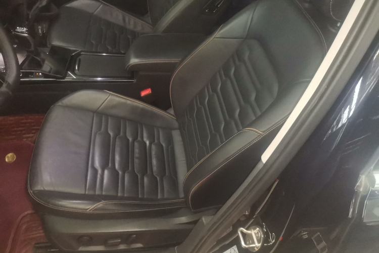 Used Volkswagen Passat 2020 Facelift 330TSI Elite Edition China VI Standard