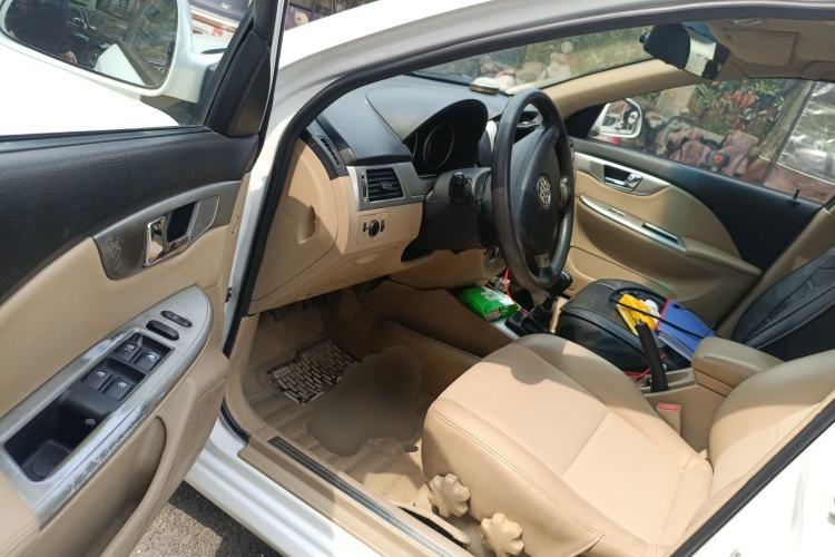 Used Buick Excelle 2013 1.5L Manual Classic Model