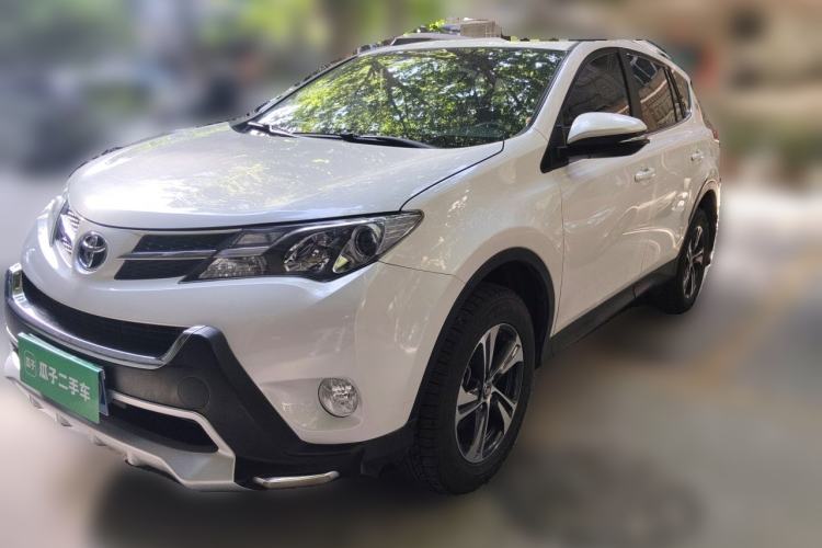 Used Toyota RAV4 2015 2.0L CVT Two-Wheel Drive Fashion Edition