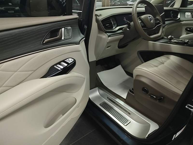Used Denza D9 2022 DM-i 970 Four-Wheel Drive Flagship Model — 15