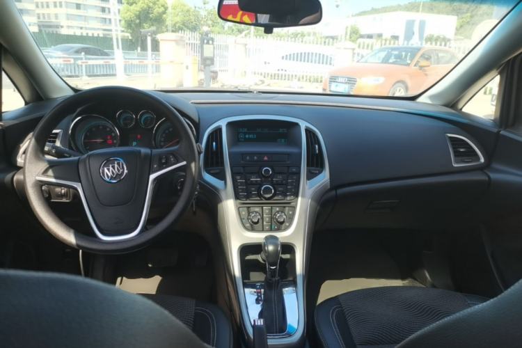 Used Buick GT 2014 XT 1.6L Automatic Fashion Edition
