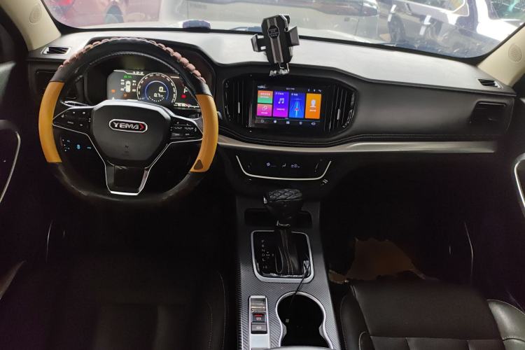 Used Yema Bojun 2019 1.5T CVT Luxury Model Center Console