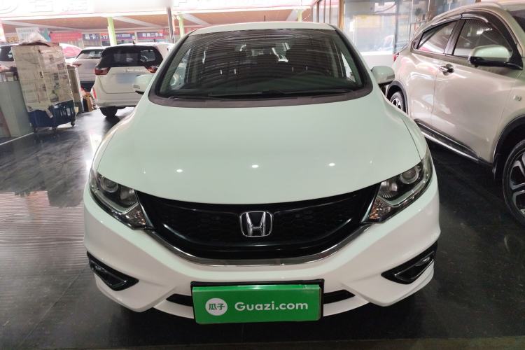 Used Honda Jade 2013 1.8L automatic Comfort version 5 seats