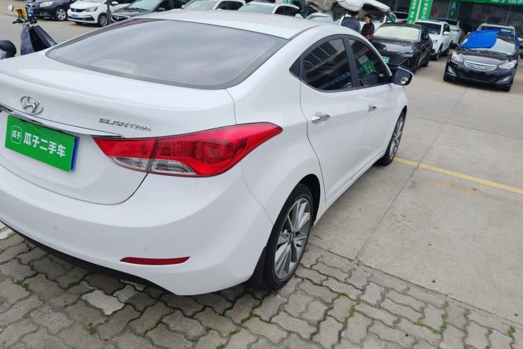 Used Hyundai Elantra (5th Generation / Langdong) 2015 1.6L Automatic Leading Model