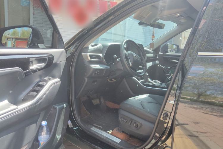 Used Toyota Highlander 2022 Dual-Engine 2.5L Four-Wheel Drive Prestige Version 7 Seats Interior 3